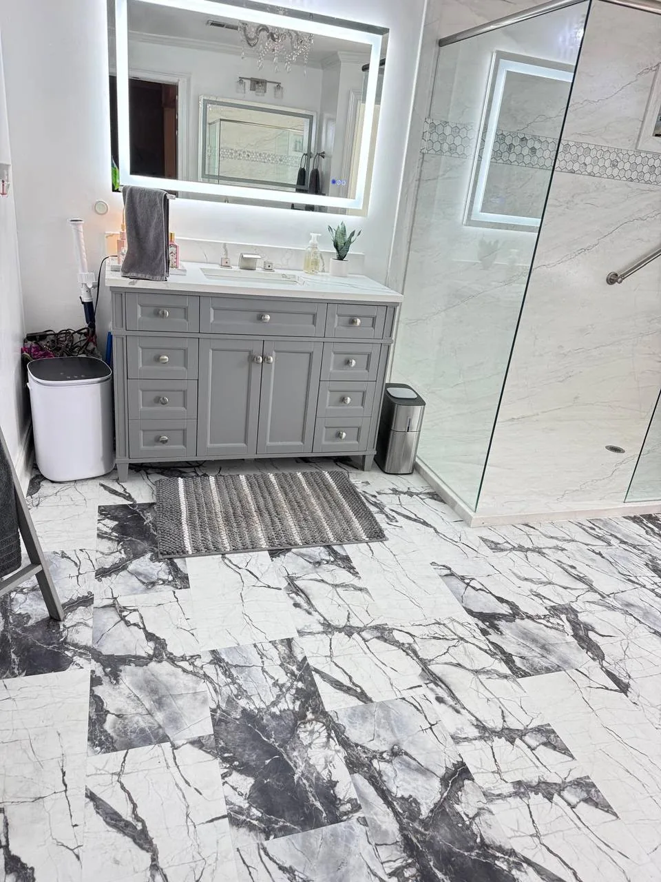 A bathroom cleaned and sanitized by the Betelmir Cleaning Services team
