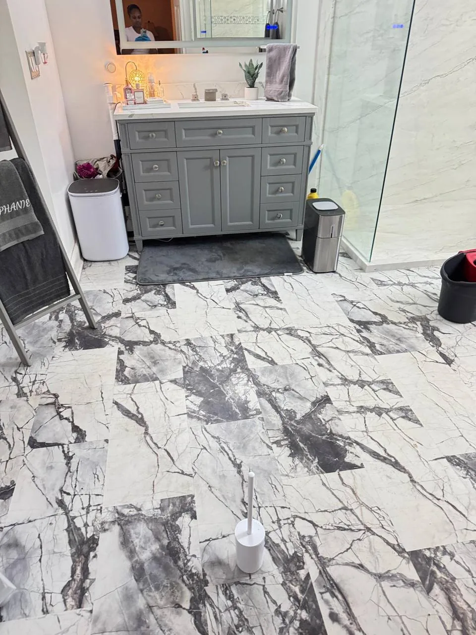Deep cleaning in Ohio: a bathroom deep cleaned by the Betelmir Cleaning Services team